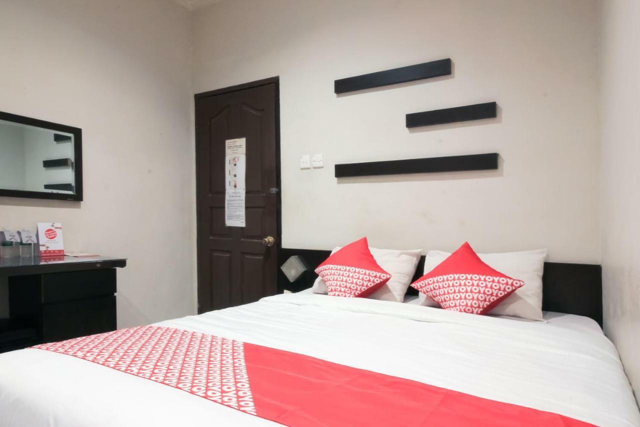 Oyo 717 Hotel Dharma Utama Syariah Pekanbaru Exterior foto